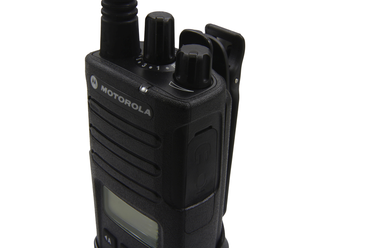 Funkgerät Motorola XT460 - lizenzfrei inkl. Ladegerät und Holster mit Gürtelclip